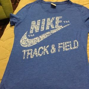Nike T-shirt